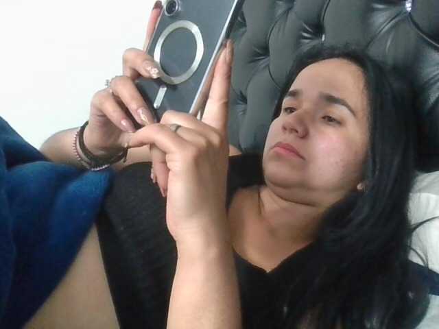 XiomaraSmith4 live cam on BongaCams