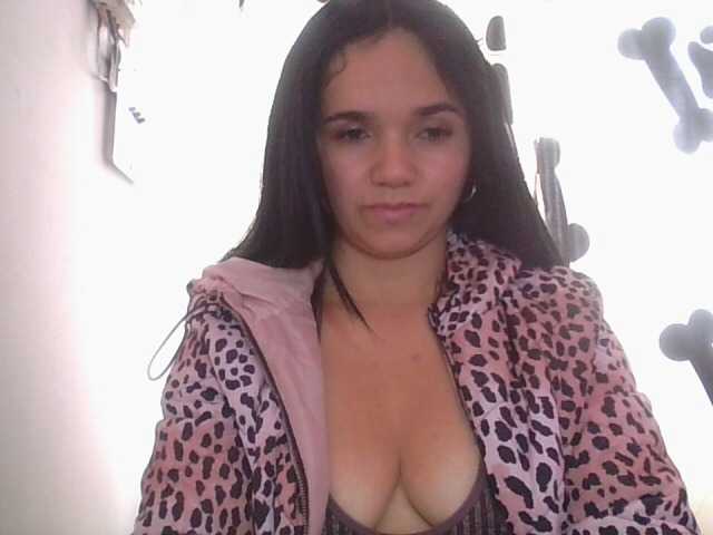 XiomaraSmith4 live cam on BongaCams