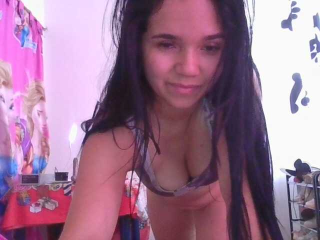 XiomaraSmith4 live cam on BongaCams