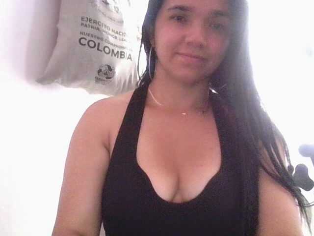 XiomaraSmith4 live cam on BongaCams