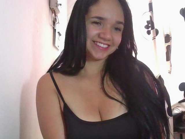 XiomaraSmith4 live cam on BongaCams