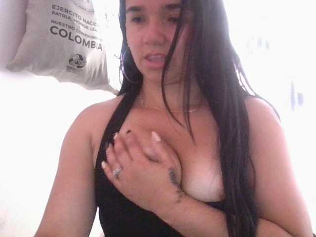 XiomaraSmith4 live cam on BongaCams