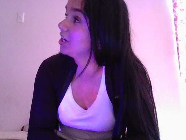 XiomaraSmith4 live cam on BongaCams