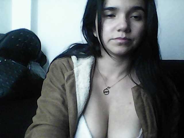 XiomaraSmith4 Live Cam on BongaCams