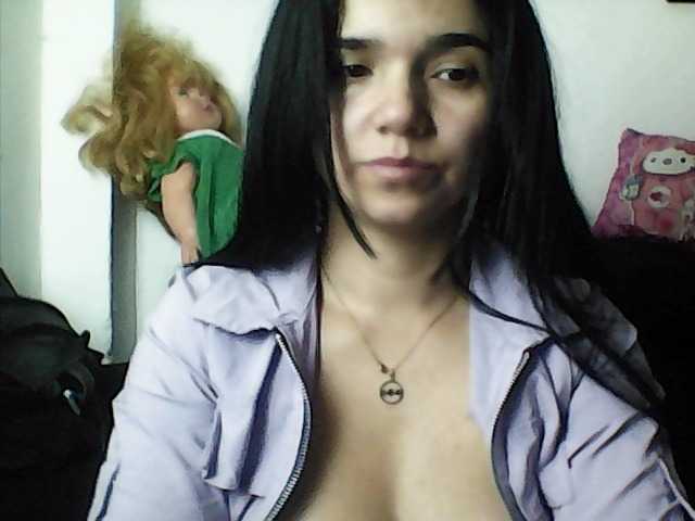 XiomaraSmith4 live cam on BongaCams