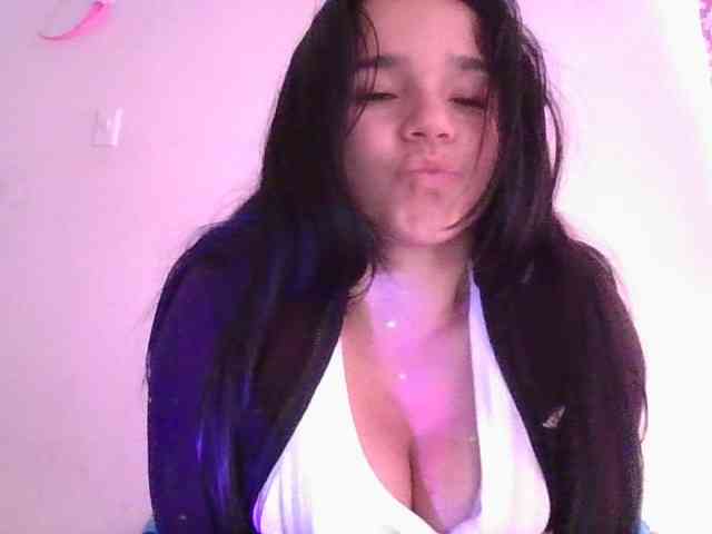 XiomaraSmith4 XiomaraSmith4