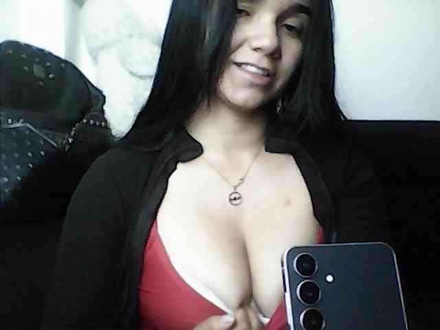 XiomaraSmith4 webcam
