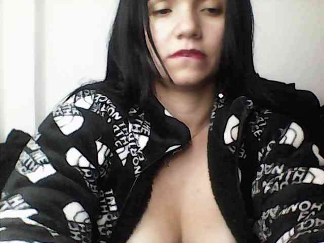 XiomaraSmith4 Live Webcam on BongaCams