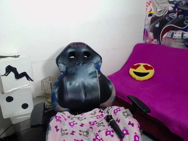 brithanysmiith webcam bongacams model stream image