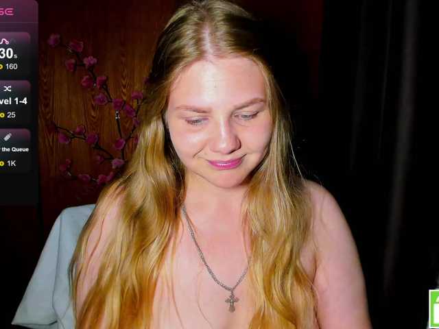 Emma-Frizea live cam on BongaCams