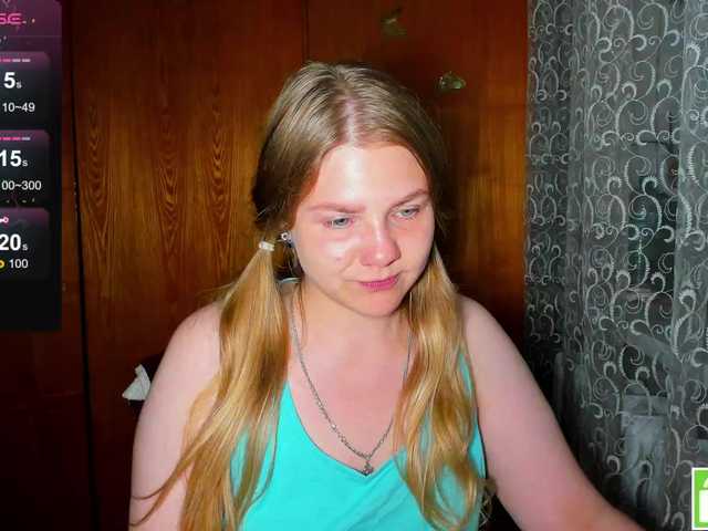 Emma-Frizea live webcam show