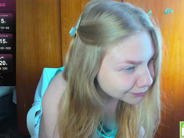 Emma-Frizea live cam on BongaCams