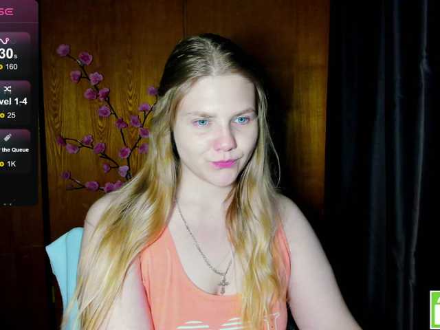 Emma-Frizea live cam on BongaCams