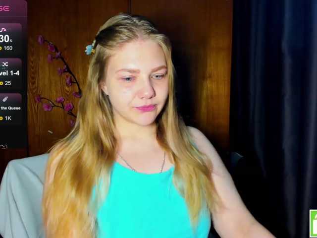 Emma-Frizea live cam on BongaCams