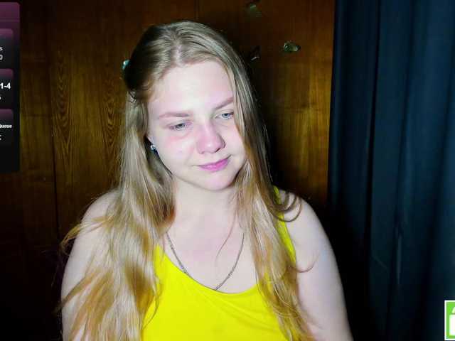 Emma-Frizea live webcam show