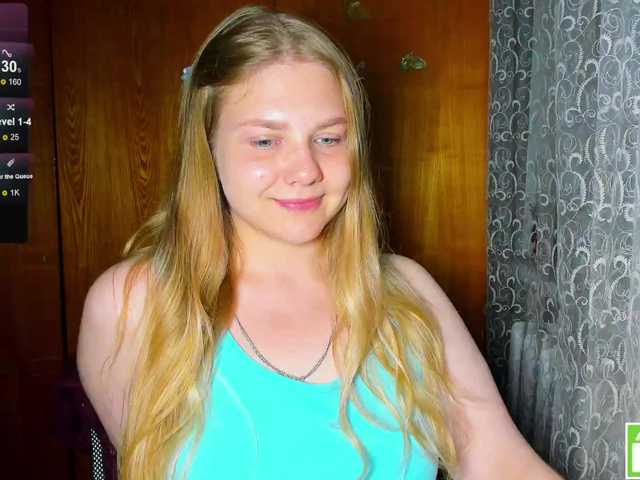 Emma-Frizea live cam on BongaCams