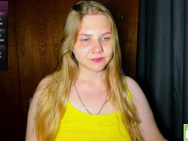Emma-Frizea live webcam show