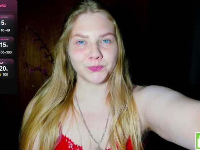 Emma-Frizea live cam on BongaCams