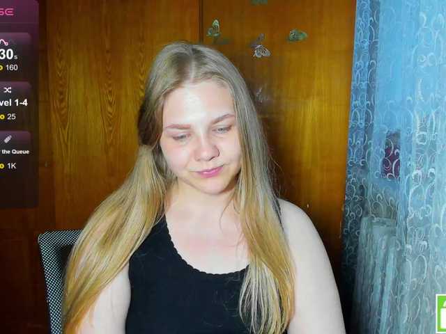 Emma-Frizea live cam on BongaCams