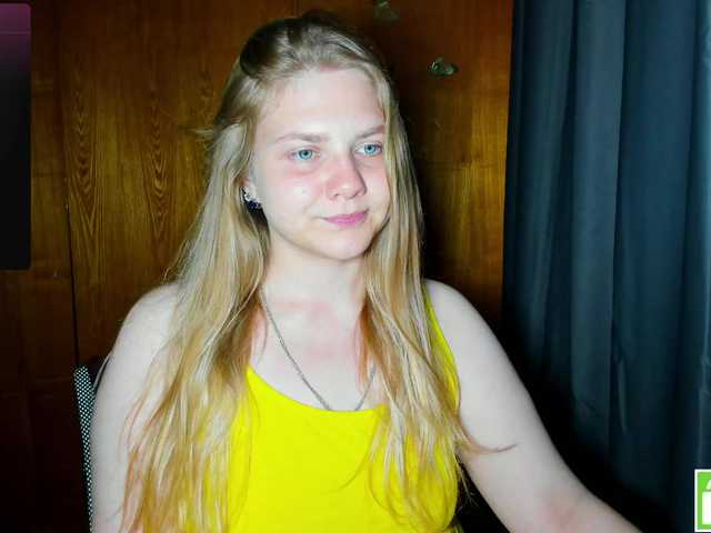 Emma-Frizea live webcam show