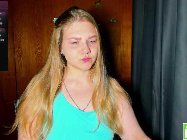 Emma-Frizea live webcam show
