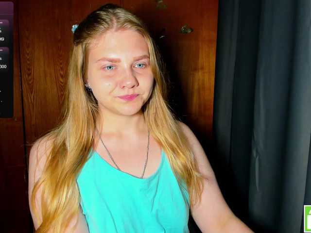 Emma-Frizea live webcam show