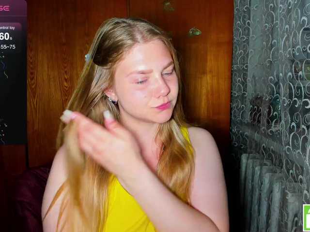 Emma-Frizea live webcam show