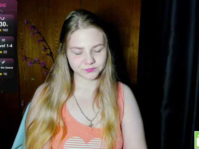 Emma-Frizea live cam on BongaCams