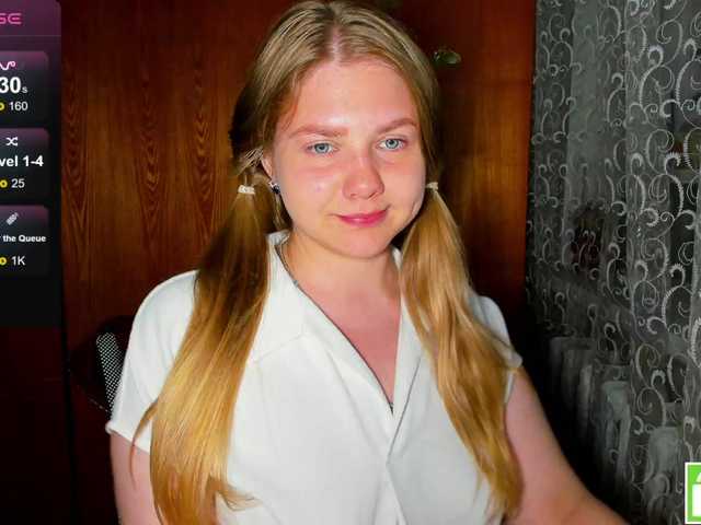 Emma-Frizea live webcam show