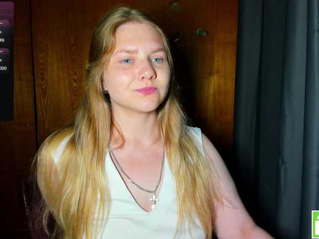 Emma-Frizea live webcam show
