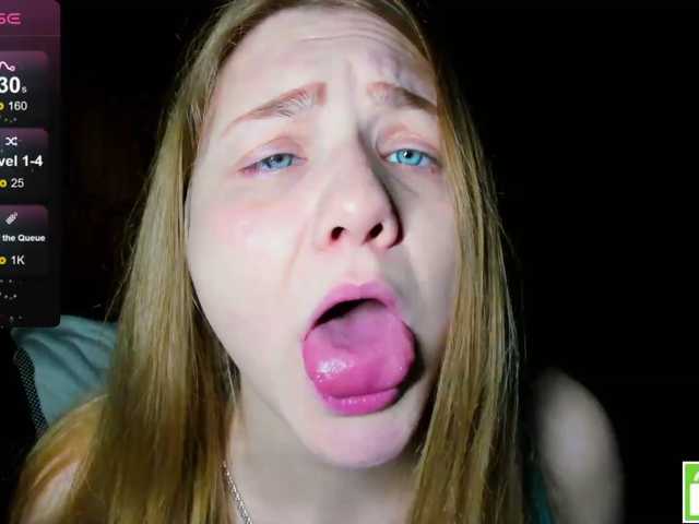 Emma-Frizea live cam on BongaCams
