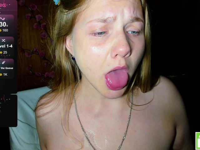 Emma-Frizea live cam on BongaCams