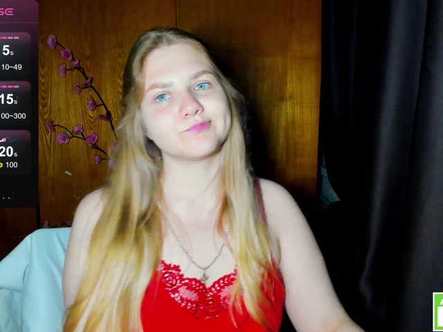 Emma-Frizea live cam on BongaCams