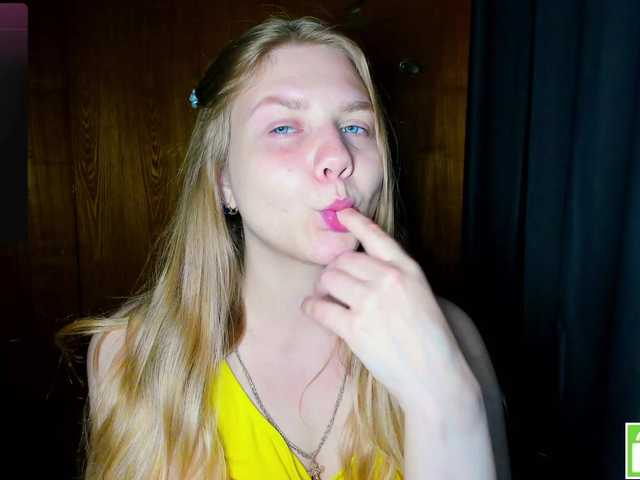 Emma-Frizea live webcam show
