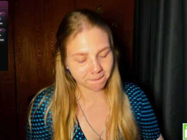 Emma-Frizea live webcam show
