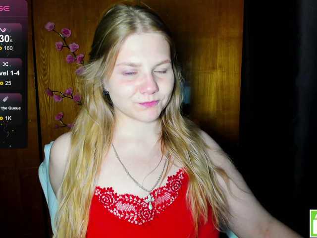 Emma-Frizea live cam on BongaCams