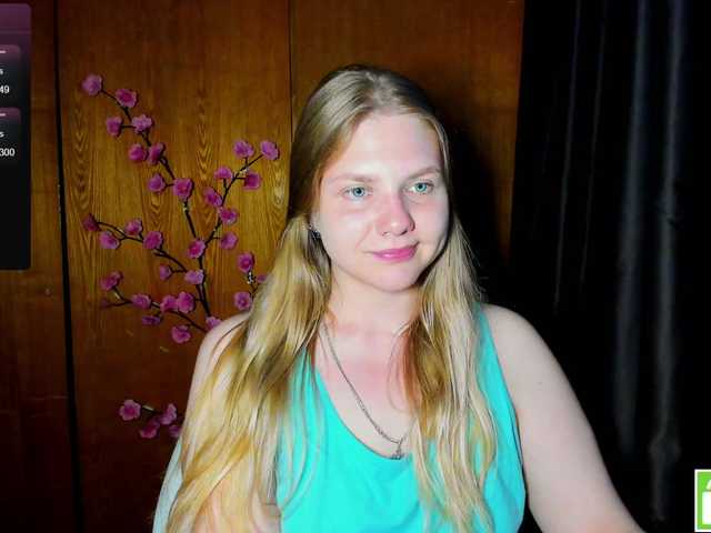 Emma-Frizea live cam on BongaCams