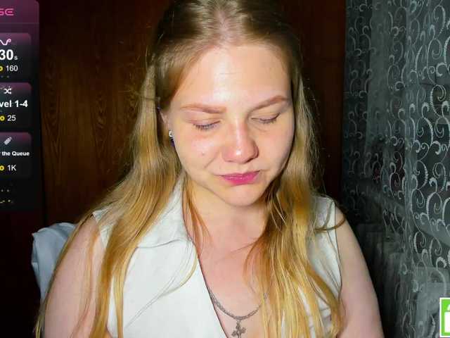 Emma-Frizea live cam on BongaCams