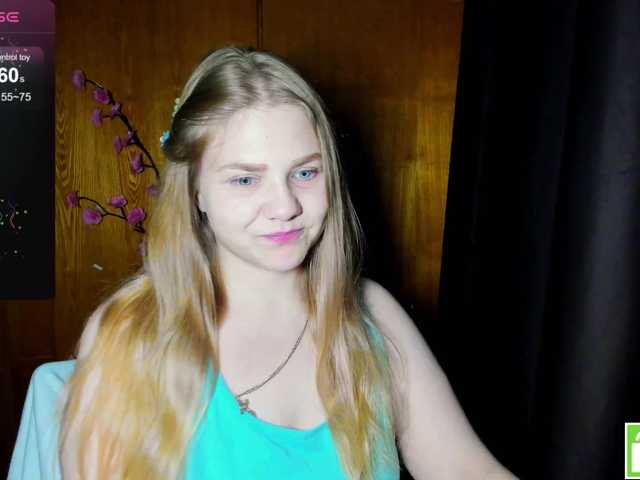 Emma-Frizea live cam on BongaCams