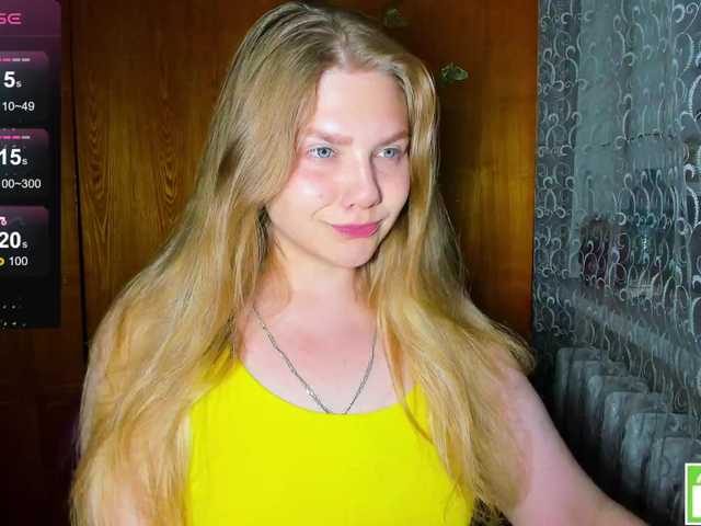 Emma-Frizea live webcam show