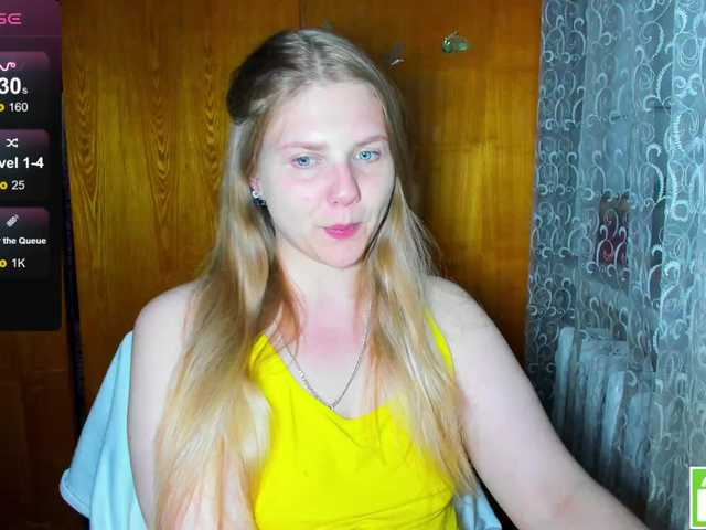 Emma-Frizea live cam on BongaCams