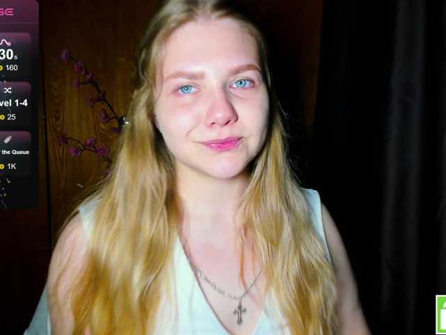 Emma-Frizea live cam on BongaCams
