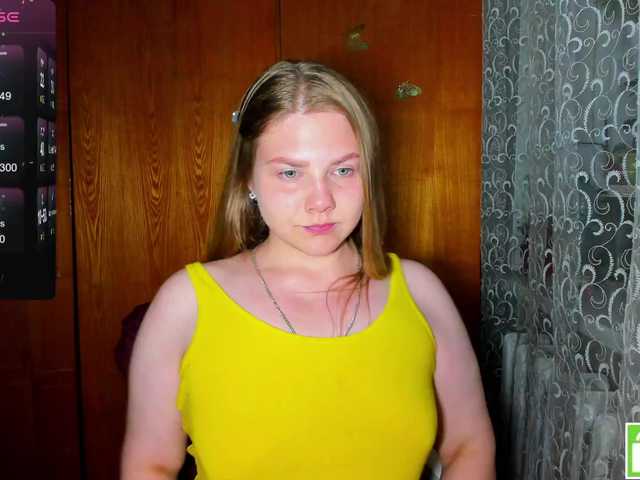 Emma-Frizea live webcam show