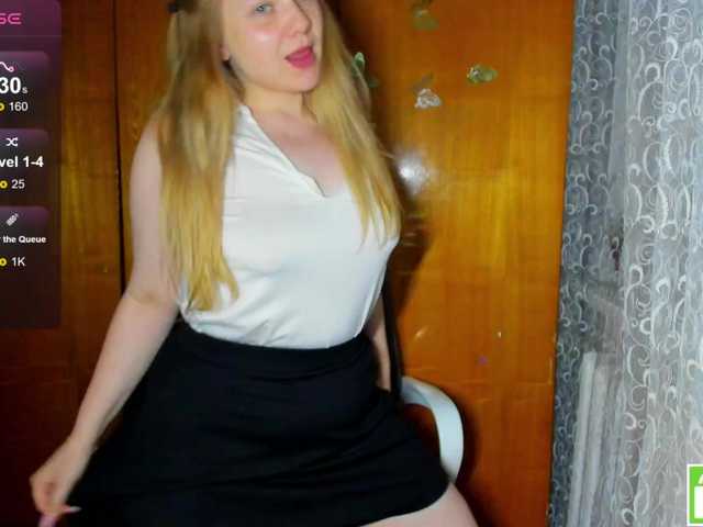 Emma-Frizea live cam on BongaCams