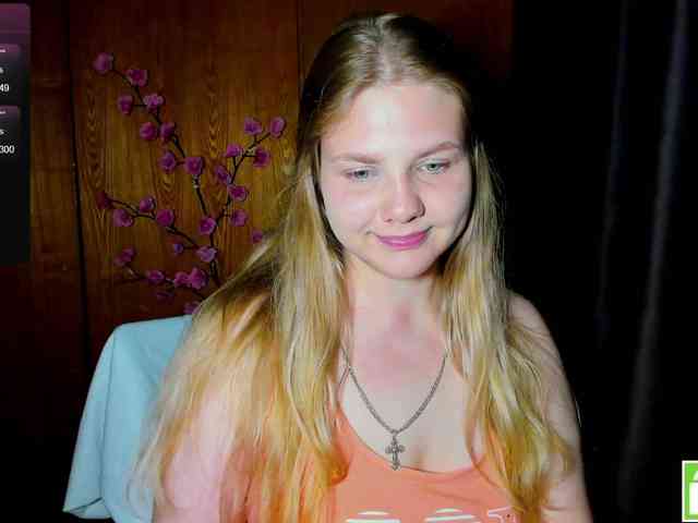 Emma-Frizea Live Webcam on BongaCams