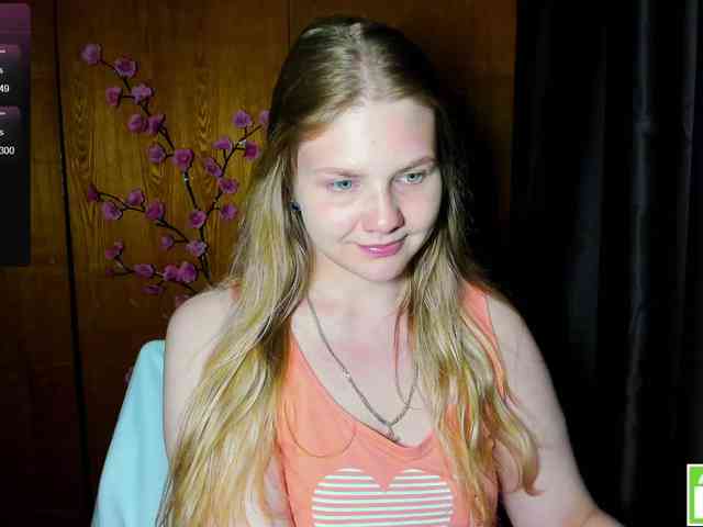 Emma-Frizea Live Webcam on BongaCams