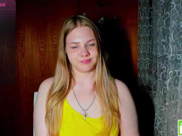 Emma-Frizea Live Webcam on BongaCams