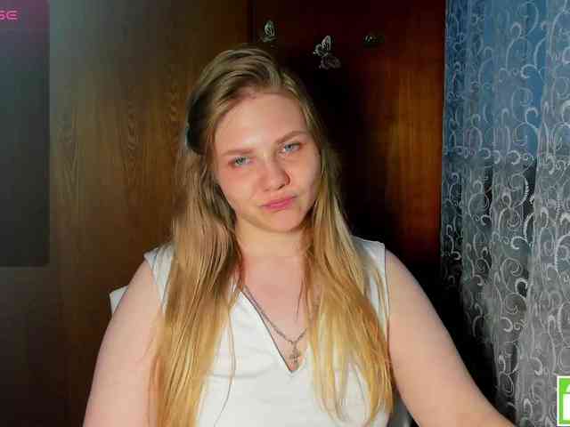 Emma-Frizea Live Webcam on BongaCams