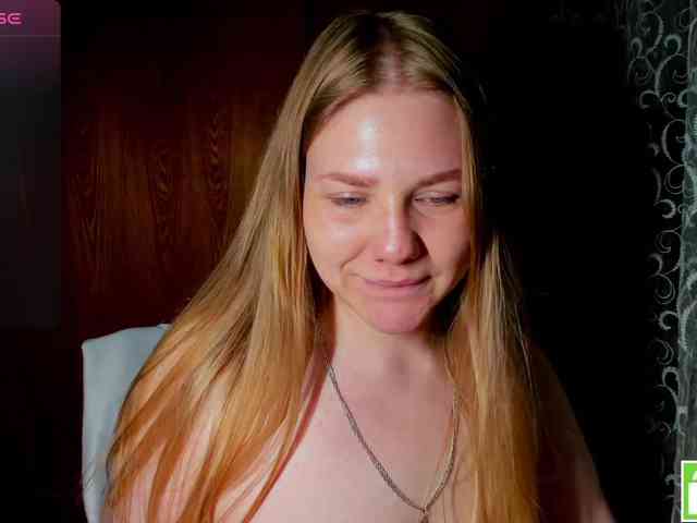 Emma-Frizea Live Webcam on BongaCams