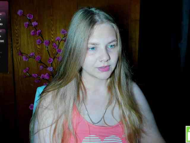 Emma-Frizea Live Webcam on BongaCams